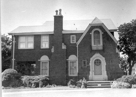 726 NE 18